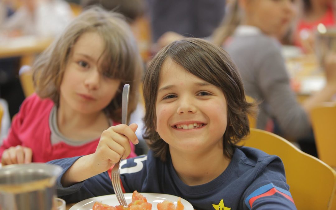 COVID-19 : Focus sur les mesures prises par le restaurant scolaire